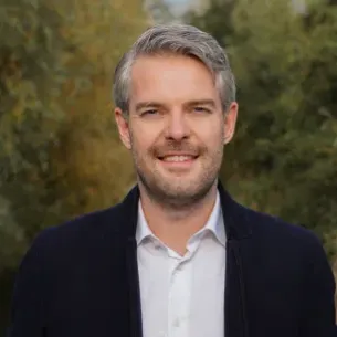 Peter Tacken