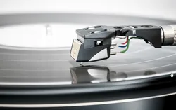 screeching record needle